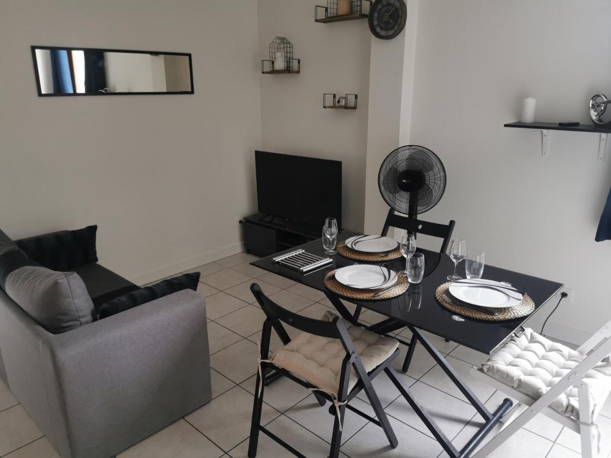Charmant Appartement A 1 Minute Du Lac Annecy Luaran gambar